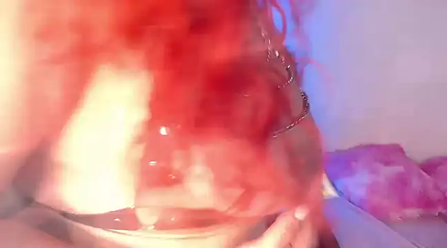 Snapshot of EstefyTabbo chatting on 10, 2, 2025 EstefyTabbo online show from 10, 2, 2025