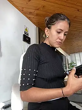 Andrea18 blonde online show from 17, 3, 2025