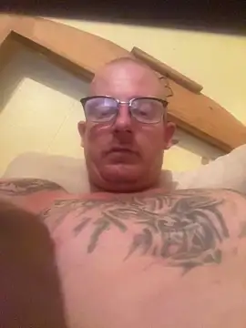 Snapshot of ClimbedCaelum chatting on 11, 10, 2025 ClimbedCaelum online show from 11, 10, 2025