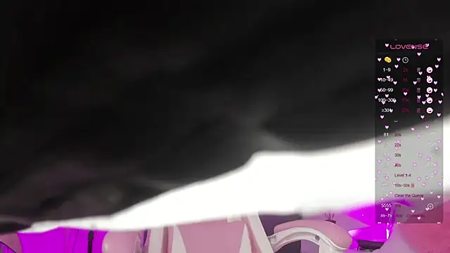 Snapshot of whiteatenea chatting on 13, 2, 2025 whiteatenea online show from 13, 2, 2025