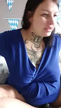 CannabisQueenn online show from 30, 9, 2025