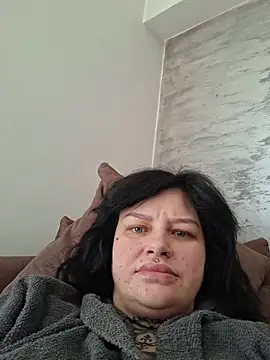 Snapshot of CannabisQueenn chatting on 9, 5, 2026 CannabisQueenn online show from 9, 5, 2026