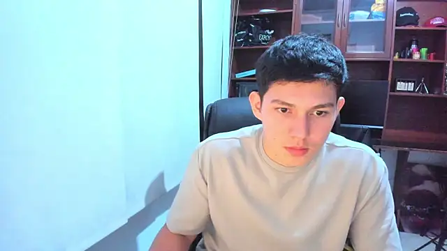 JamesCr  online show from 5, 2, 2025