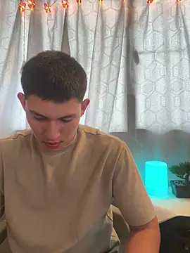 JamesCr  online show from 18, 2, 2025