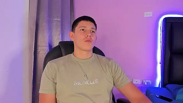 JamesCr  online show from 23, 2, 2025