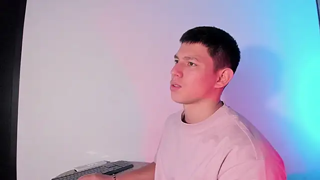 JamesCr  online show from 27, 2, 2025