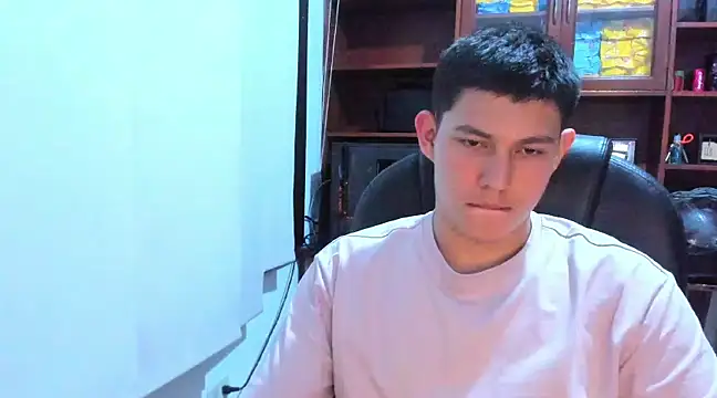 JamesCr  online show from 27, 2, 2025