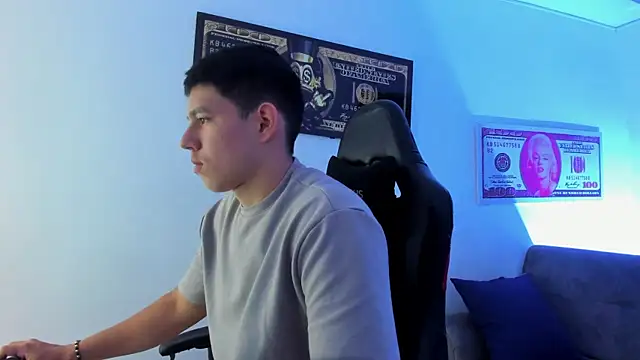 JamesCr  online show from 28, 2, 2025