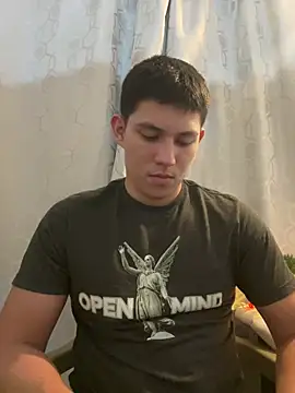 JamesCr  online show from 4, 3, 2025