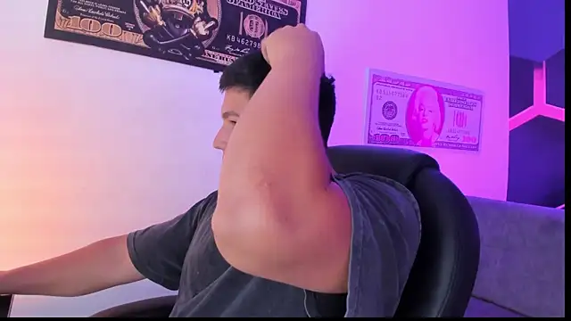 JamesCr  online show from 28, 9, 2025