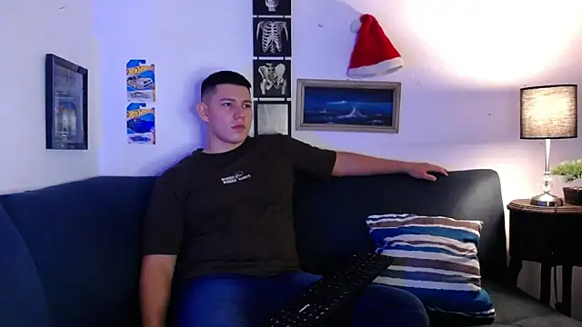 JamesCr  online show from 29, 11, 2025