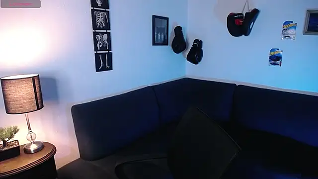 JamesCr  online show from 8, 3, 2026