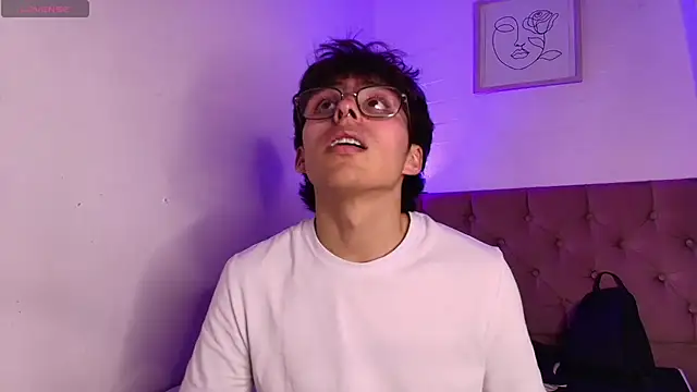 PepperTwink online show from 8, 11, 2025