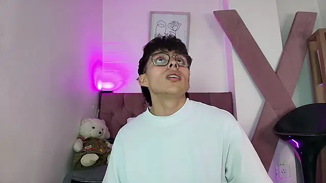 PepperTwink online show from 18, 11, 2025