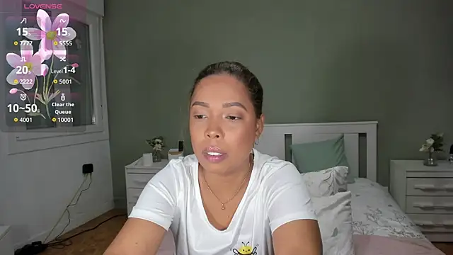 Snapshot of Izadi_7 chatting on 2, 10, 2025 Izadi 7 online show from 2, 10, 2025