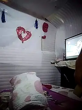 BonniAdams online show from 9, 3, 2025