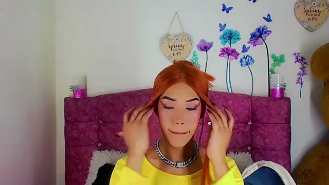 Snapshot of Khloe_Leal chatting on 16, 3, 2025 Khloe Leal online show from 16, 3, 2025