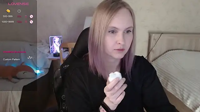 Agatha Mott online show from 11, 10, 2025