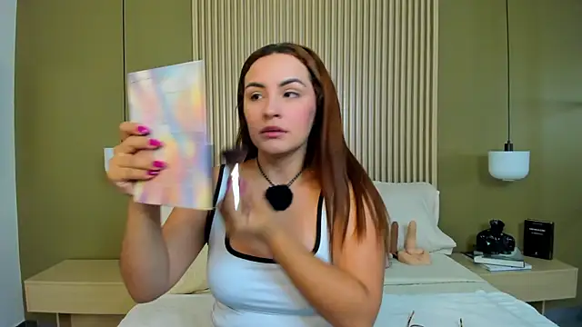 JessyCream online show from 10, 4, 2026