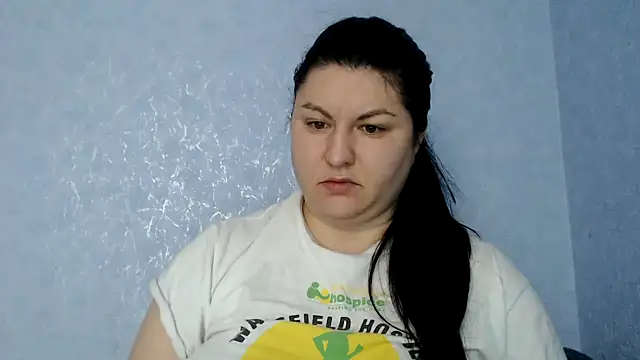 KiraSwee online show from 27, 11, 2025