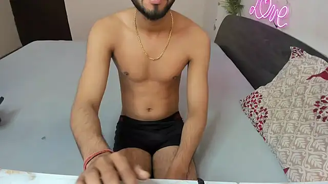 Snapshot of Queen_Couple chatting on 22, 11, 2025 Queen Couple online show from 22, 11, 2025