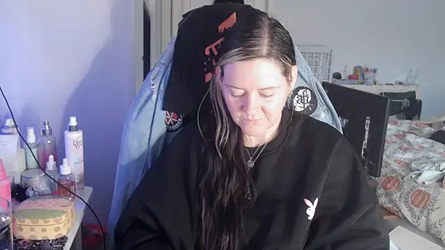 AureliaXOX online show from 3, 10, 2025