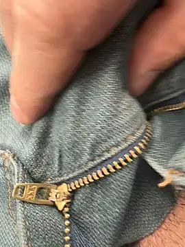 sark0606 online show from 11, 2, 2025