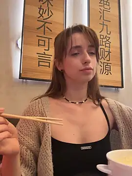 Maria Moonlight online show from 3, 3, 2026