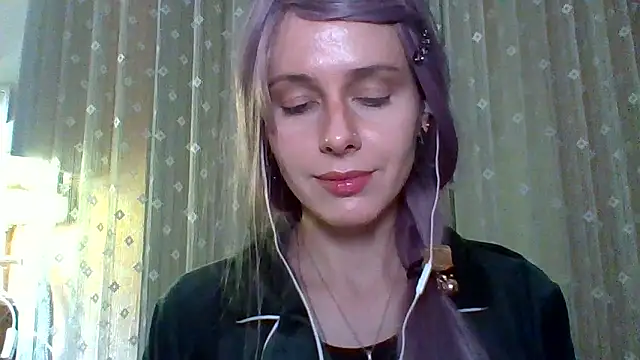 Snapshot of LuminousLady chatting on 12, 2, 2025 LuminousLady online show from 12, 2, 2025