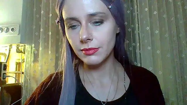 Snapshot of LuminousLady chatting on 4, 3, 2025 LuminousLady online show from 4, 3, 2025