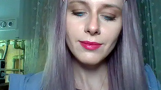 Snapshot of LuminousLady chatting on 9, 3, 2025 LuminousLady online show from 9, 3, 2025