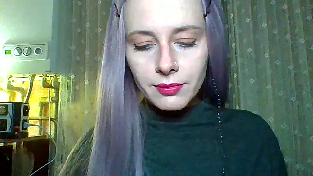 Snapshot of LuminousLady chatting on 10, 3, 2025 LuminousLady online show from 10, 3, 2025