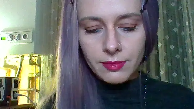 Snapshot of LuminousLady chatting on 10, 3, 2025 LuminousLady online show from 10, 3, 2025