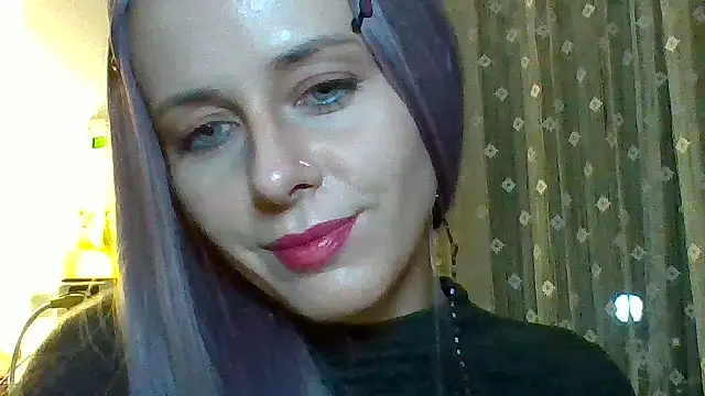 Snapshot of LuminousLady chatting on 11, 3, 2025 LuminousLady online show from 11, 3, 2025