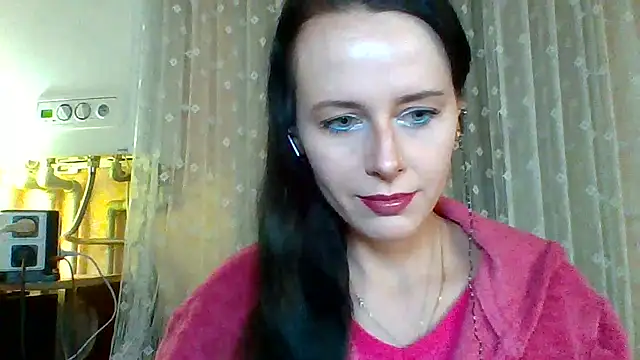 Snapshot of LuminousLady chatting on 17, 3, 2025 LuminousLady online show from 17, 3, 2025