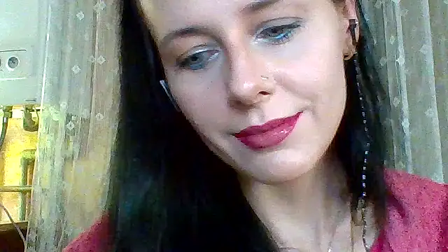 Snapshot of LuminousLady chatting on 17, 3, 2025 LuminousLady online show from 17, 3, 2025