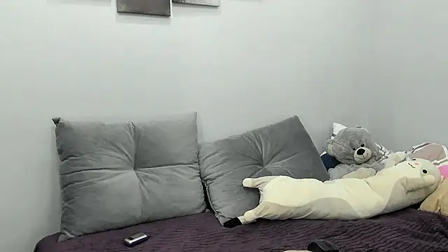 MollyMi0 online show from 13, 2, 2025