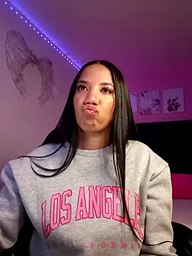 Snapshot of SallyWhitee chatting on 3, 2, 2026 SallyWhitee online show from 3, 2, 2026