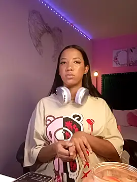 Snapshot of SallyWhitee chatting on 8, 2, 2026 SallyWhitee online show from 8, 2, 2026