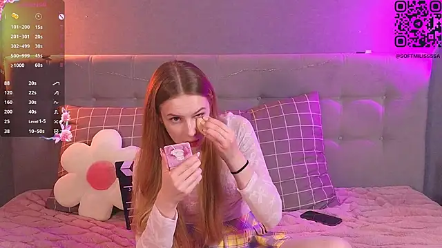 Snapshot of soft_babe chatting on 7, 11, 2025 soft babe online show from 7, 11, 2025