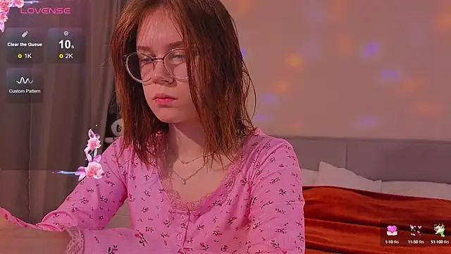 Mia Luw online show from 16, 10, 2025