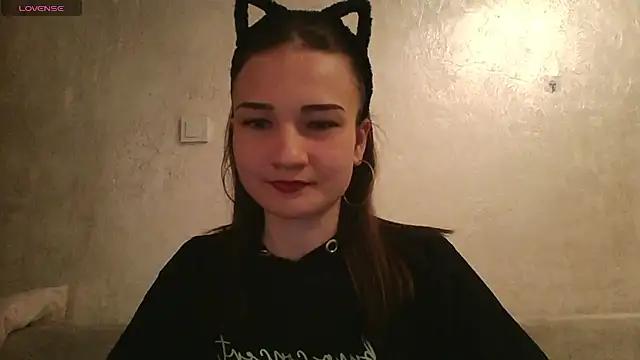 Snapshot of RoyalDessertt chatting on 13, 3, 2025 RoyalDessertt online show from 13, 3, 2025