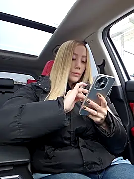 Snapshot of Pussy_Drive03 chatting on 14, 11, 2025 Pussy Drive03 online show from 14, 11, 2025