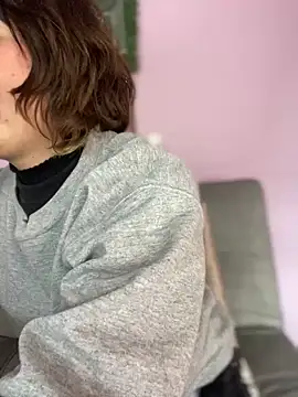 Maggie Geller online show from 22, 2, 2025