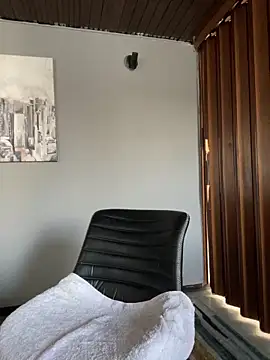 Maggie Geller online show from 10, 3, 2025