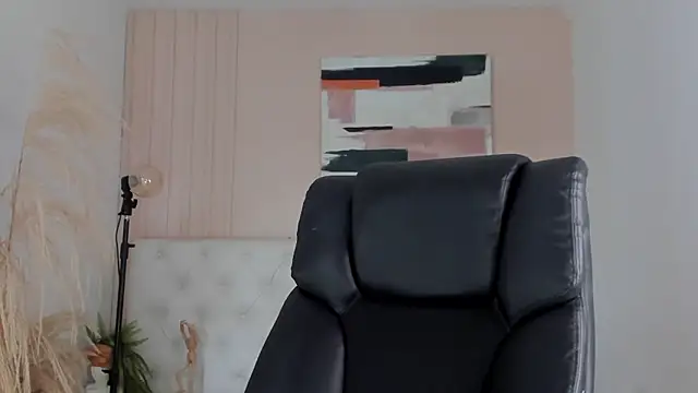 ISAAC CRYSTON online show from 23, 10, 2025