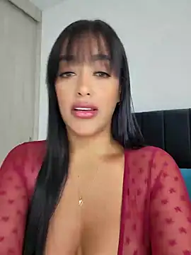 Snapshot of MarianaGiiiL chatting on 11, 2, 2025 MarianaGiiiL online show from 11, 2, 2025