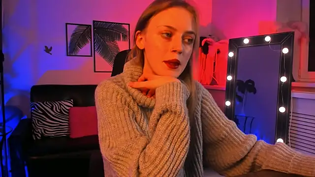 KiraMontoya online show from 9, 3, 2025