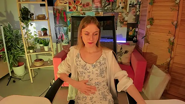 KiraMontoya online show from 15, 3, 2025