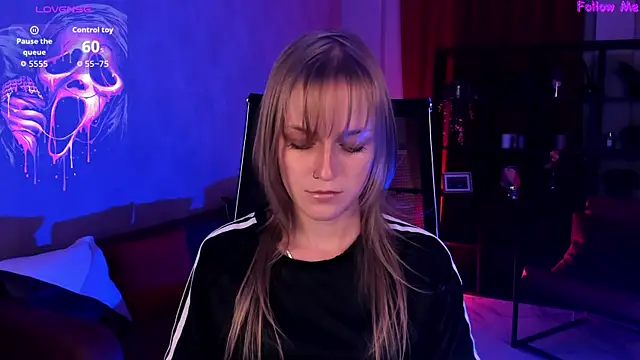 KiraMontoya online show from 13, 9, 2025